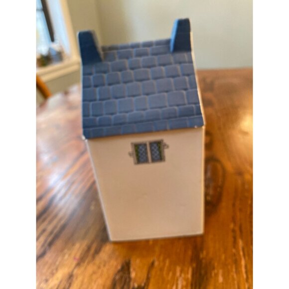 Wade England Porcelain Ye Olde Tearoom 7.5" Tea Canister 1980s Village Stores Ho - Picture 4 of 9